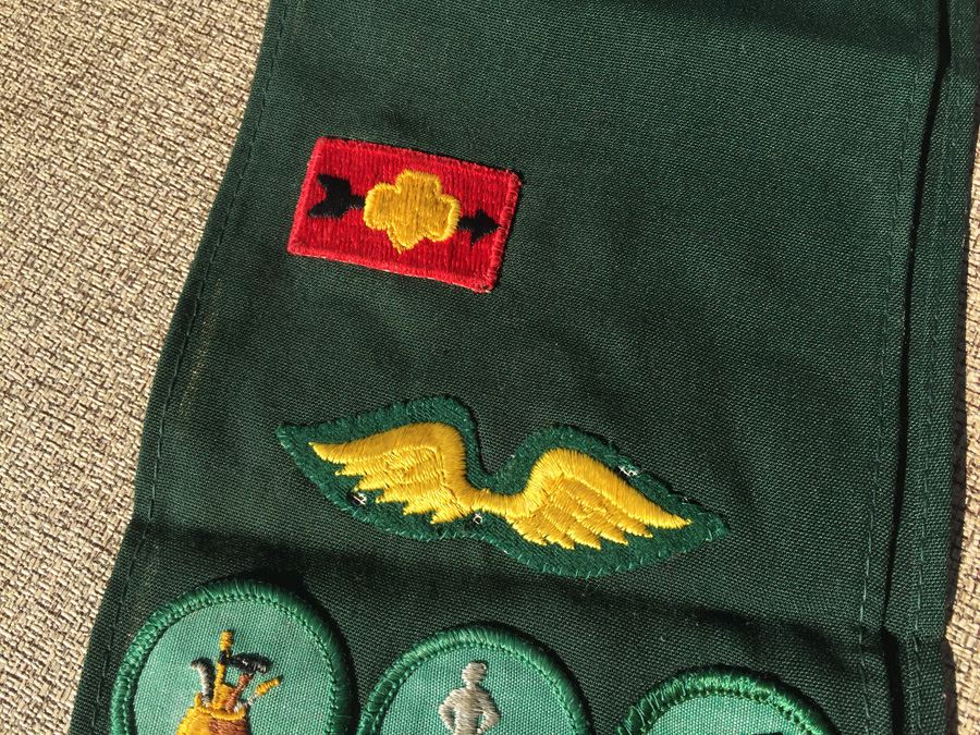 Vintage Girl Scout Sash With Badges And Pins [Photo 5]