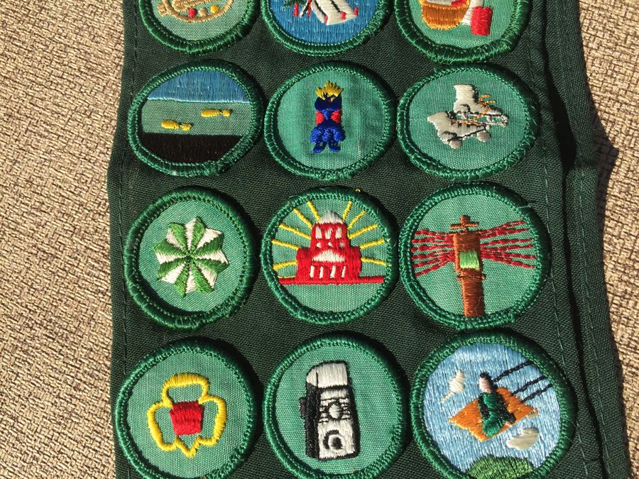 Vintage Girl Scout Sash With Badges And Pins