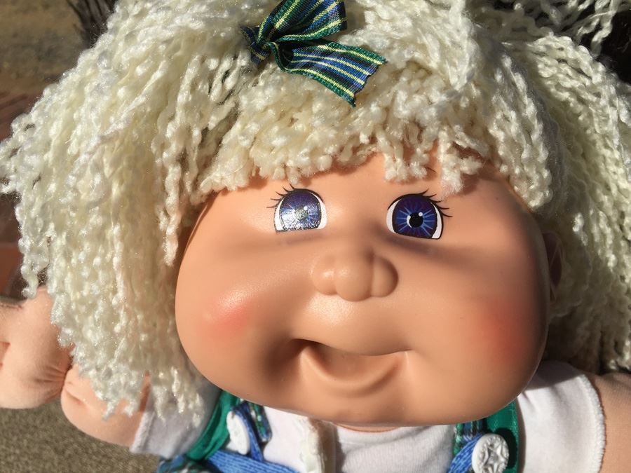 Vintage Cabbage Patch Doll Battery Operated [Photo 2]