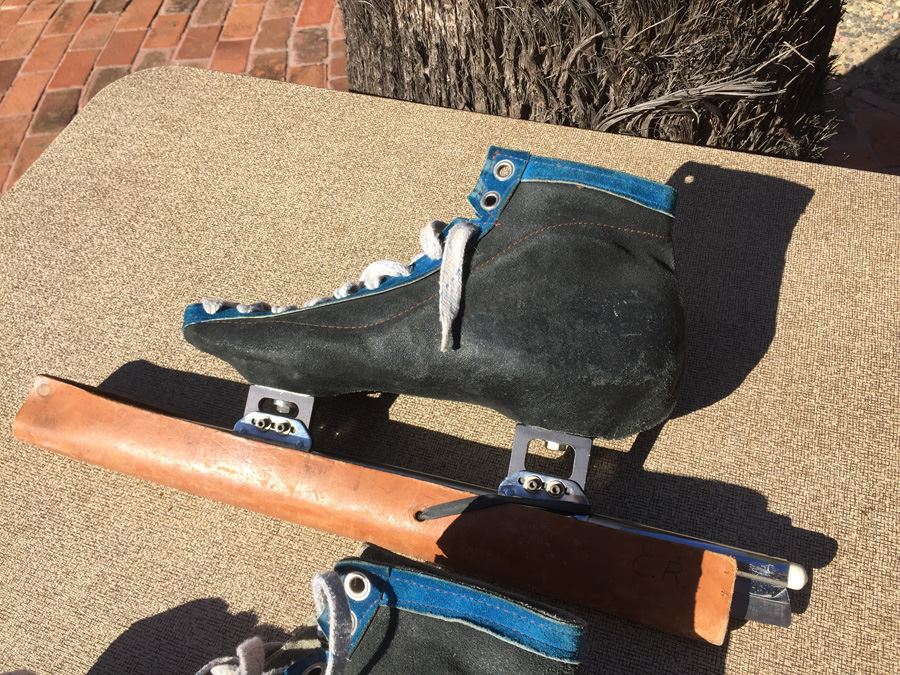 Vintage Men's Short Track Speed Skates With Laberge Ice Blades (Size 9?)