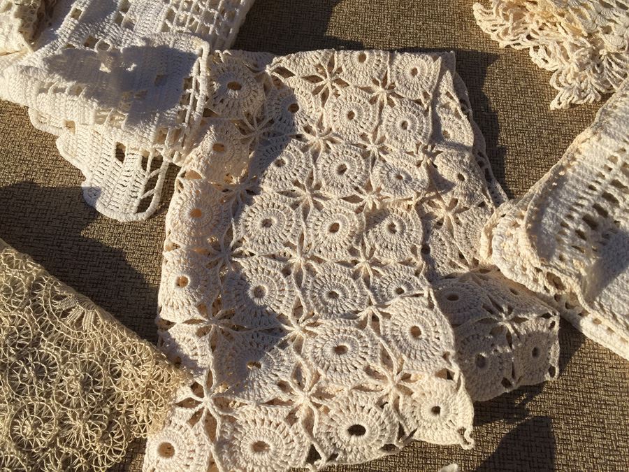 Vintage Hand Made Crochet Lot Tablecloths Runners  [Photo 15]