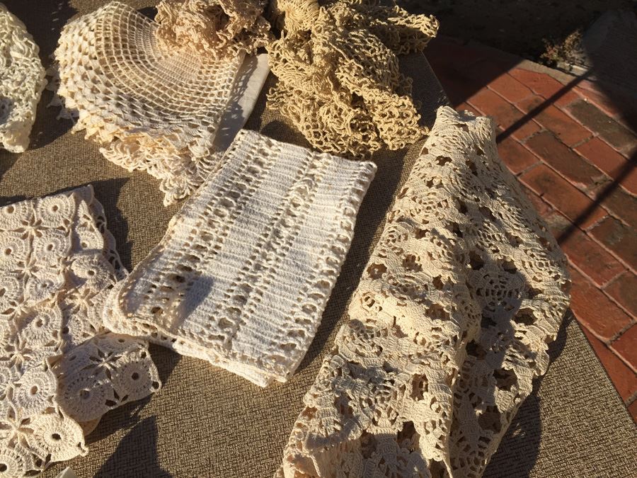 Vintage Hand Made Crochet Lot Tablecloths Runners  [Photo 21]