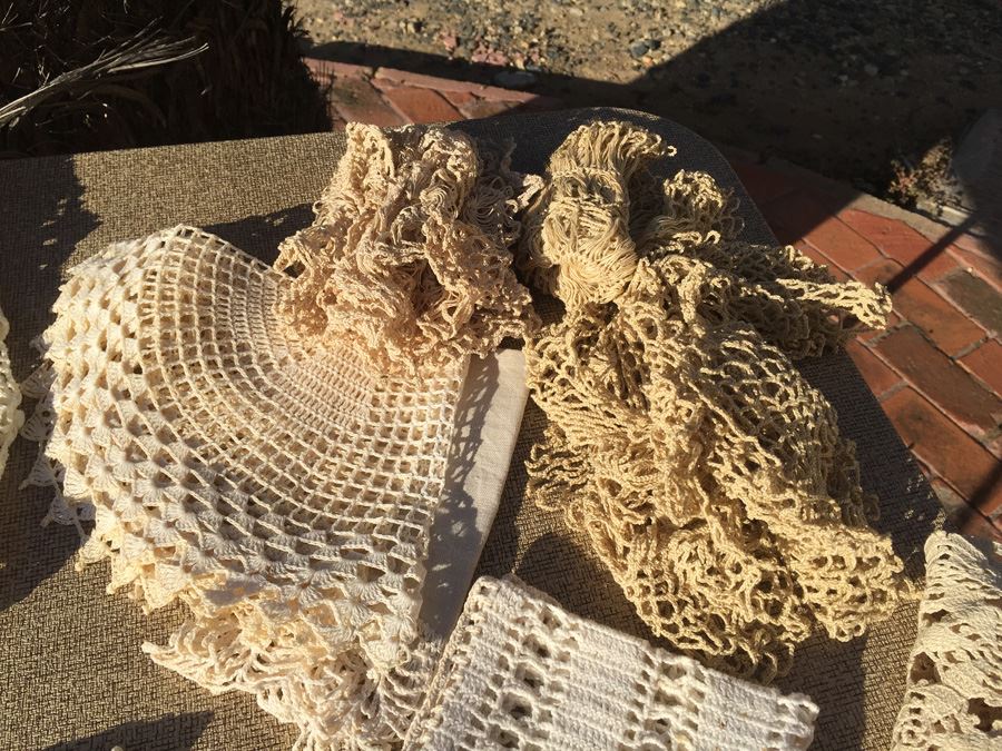 Vintage Hand Made Crochet Lot Tablecloths Runners  [Photo 20]