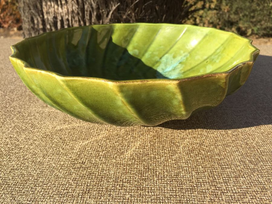 Mid-Century Covina Pottery California Green Swirled Bowl #947 Planter [Photo 2]