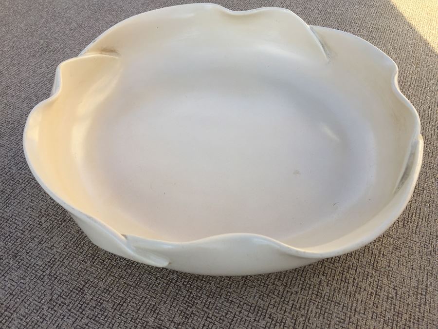 Hand Made Pottery Bowl [Photo 1]