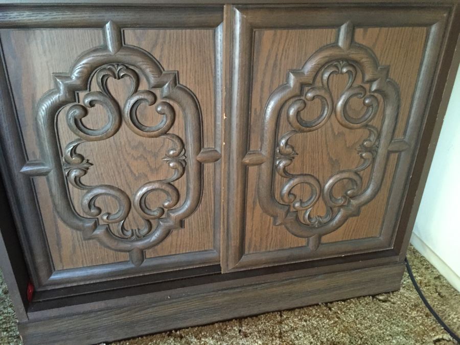 Bookshelf (Empty) [Photo 2]