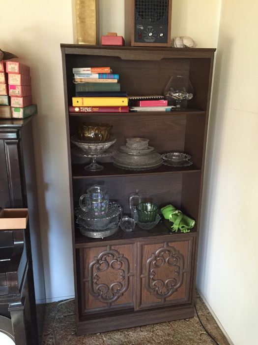 Bookshelf (Empty) [Photo 1]