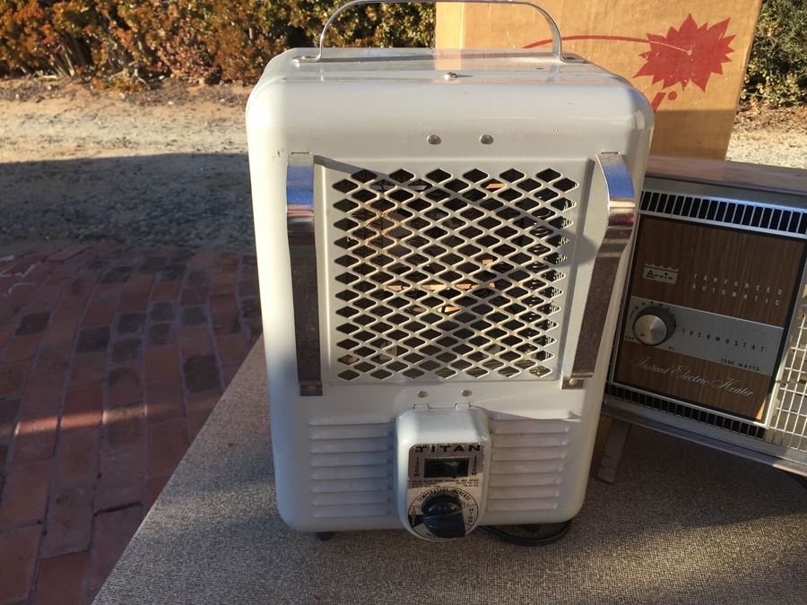 Vintage Portable Electric Heaters (One With Box) [Photo 2]