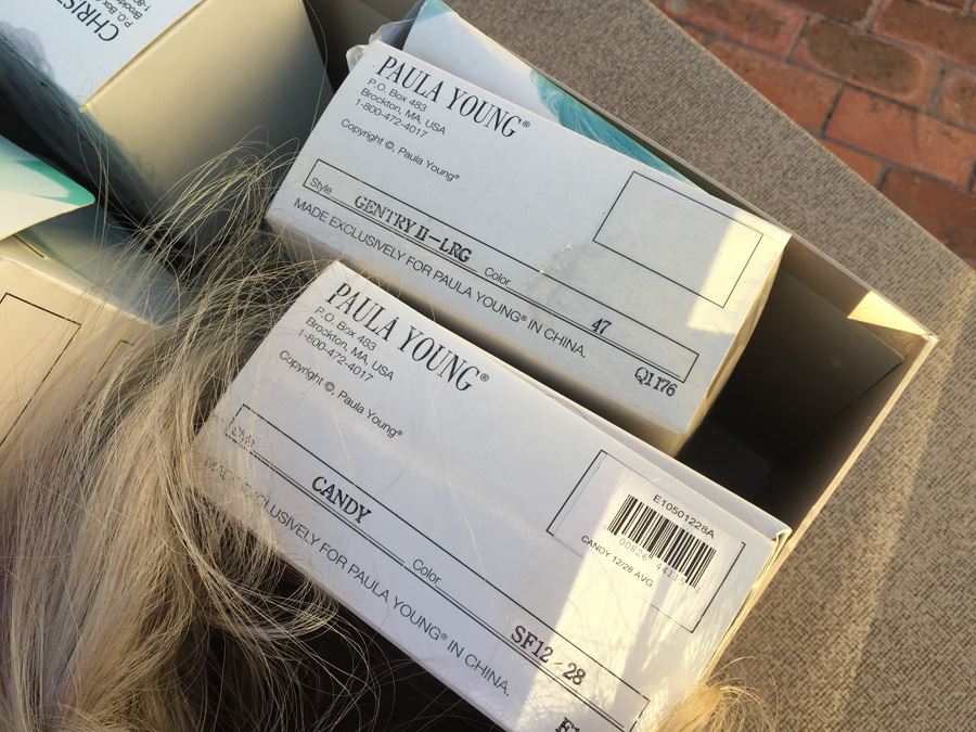 Huge Hair Wig Lot With Retro Box [Photo 4]