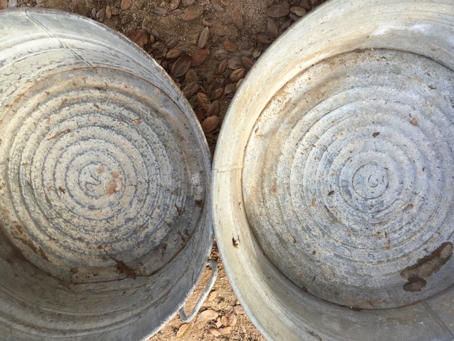 Pair Of Large Vintage Galvanized Wash Tubs [Photo 3]