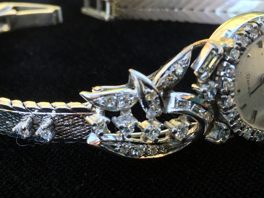 Ladies 18K White Gold Omega Geneve Watch Covered In Diamonds [Photo 7]