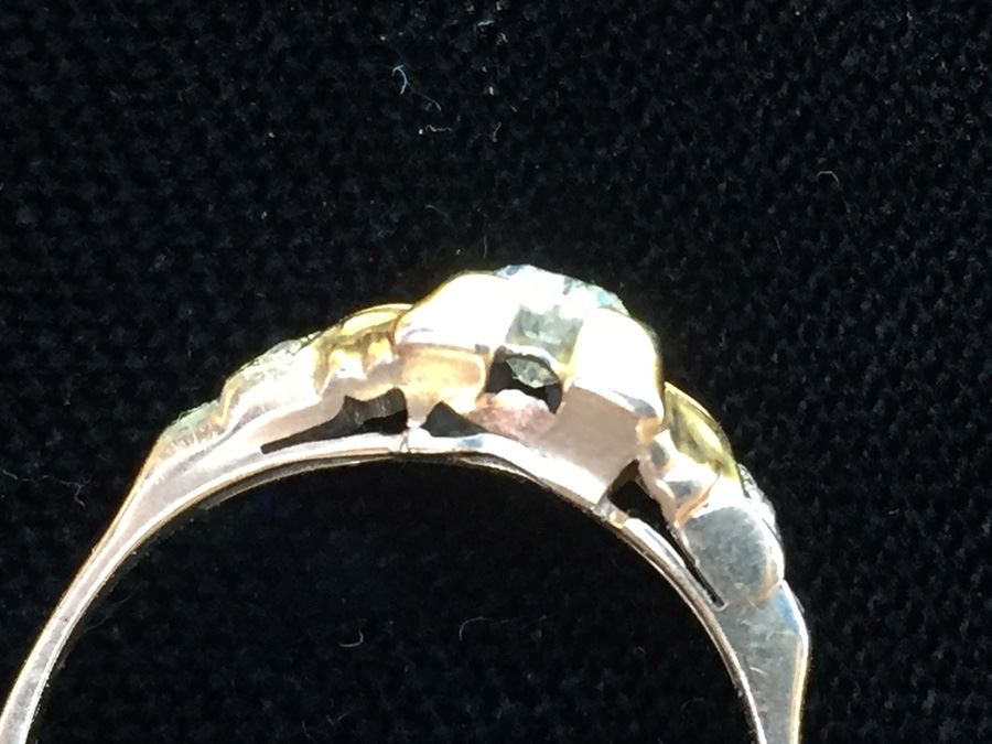 Vintage 14K Gold Ring With Diamond (Note That The Diamond Has A Large Chip)