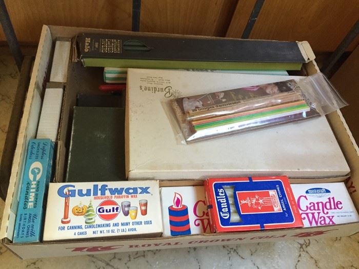 Huge Candle Lot [Photo 10]