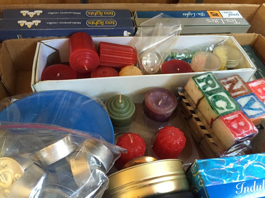 Huge Candle Lot [Photo 9]