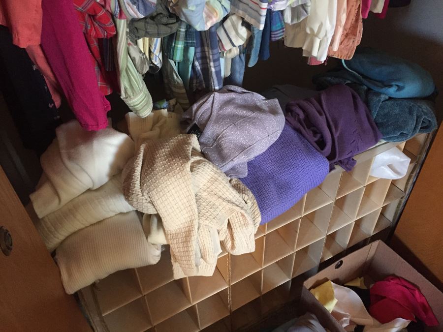 Closet Filled With Women's Clothes [Photo 4]