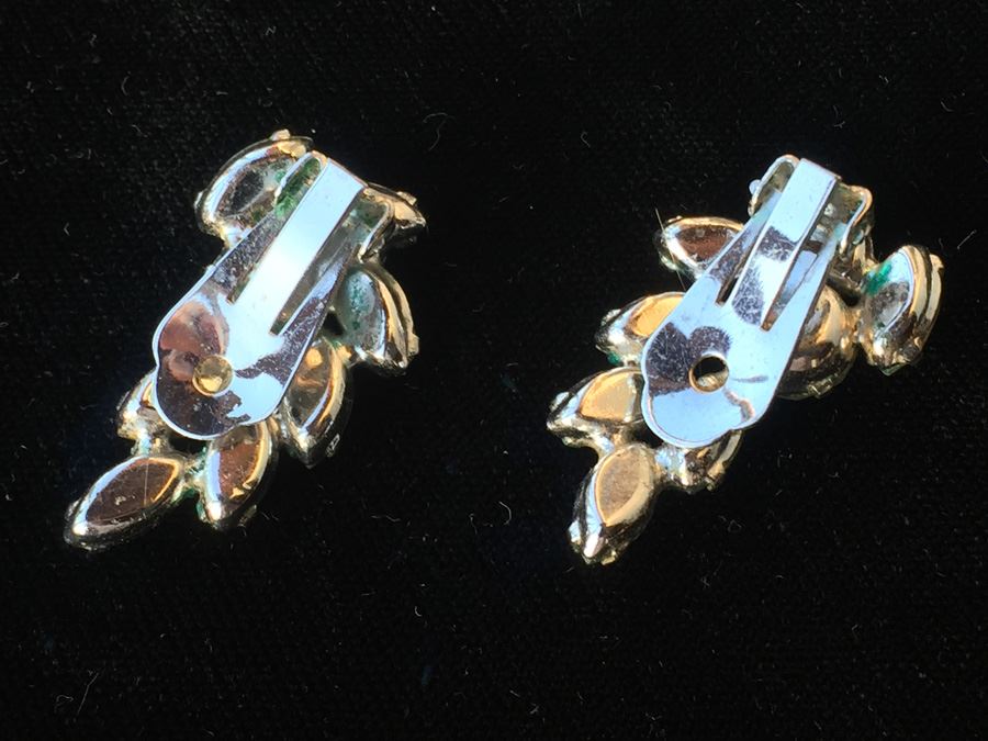 Vintage Fenichel Necklace And Clip On Earrings [Photo 5]