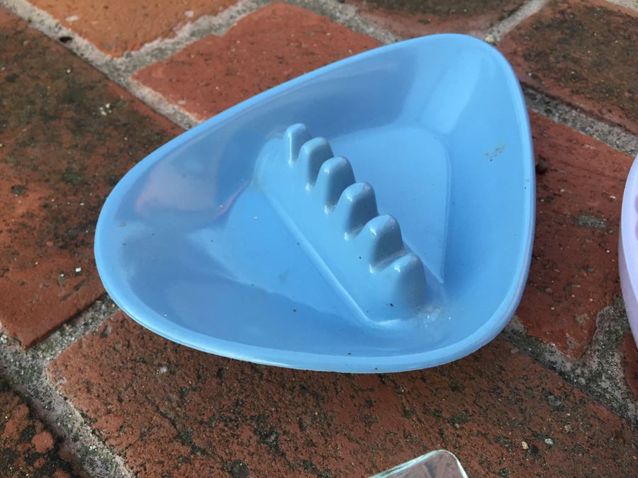 Ashtray Lot [Photo 3]