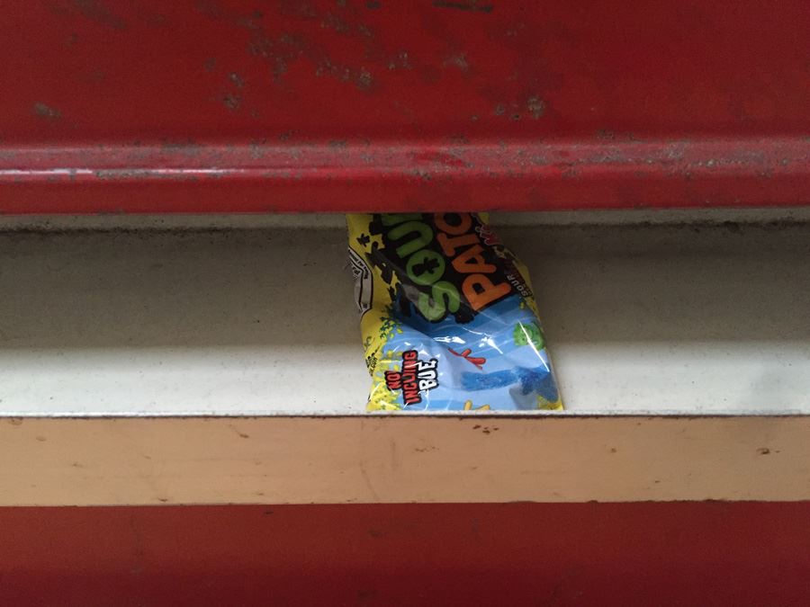 Mid-Century Modern 10 Cent Candy Vending Machine Working Dispenses Candy Have Key [Photo 6]