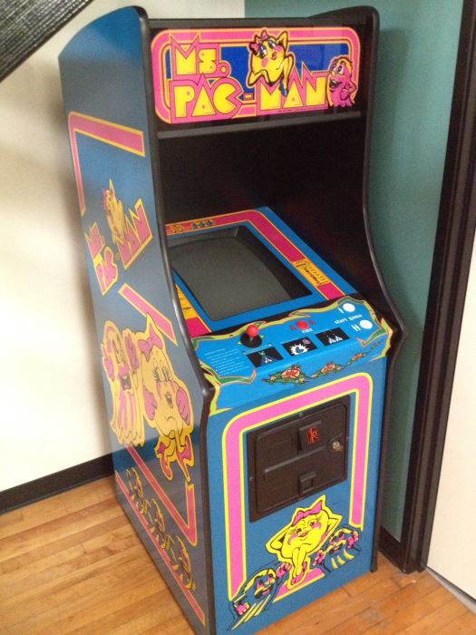 Stand Up Coin-Op Arcade Game Loaded With Sixty Vintage Classic Video Games [Photo 1]