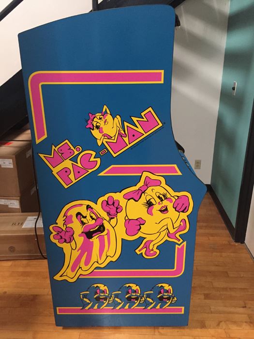 Stand Up Coin-Op Arcade Game Loaded With Sixty Vintage Classic Video Games [Photo 13]