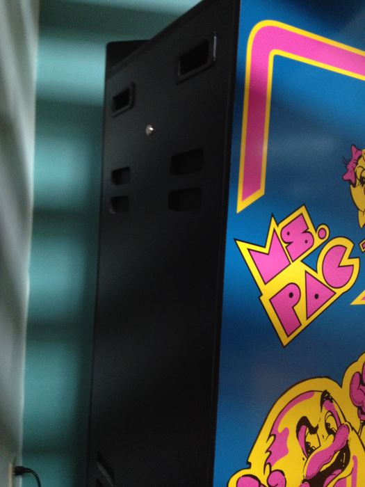 Stand Up Coin-Op Arcade Game Loaded With Sixty Vintage Classic Video Games [Photo 9]