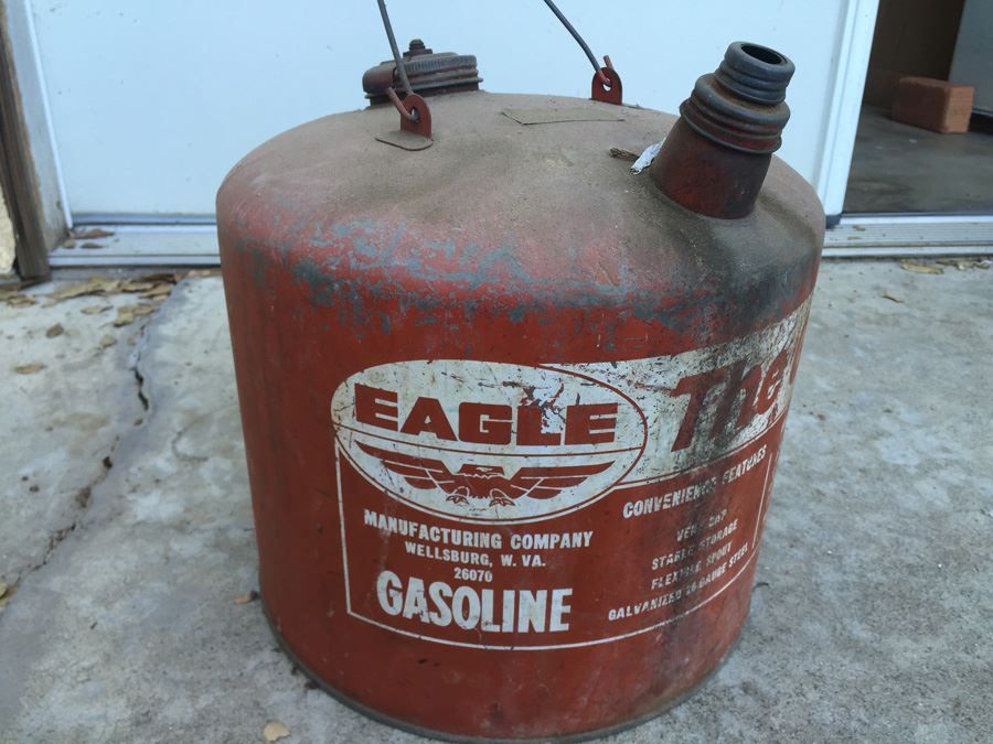 Old Eagle The Gasser Gas Can Model M-5 [Photo 4]