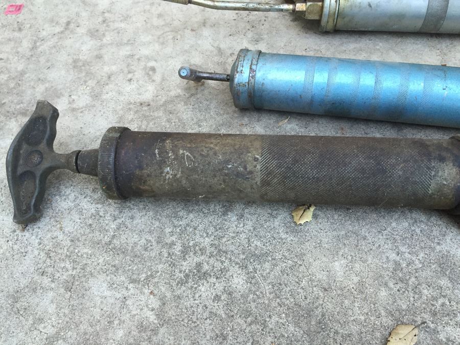 Vintage GRACO Grease Gun (UP-636 Unit) And 2 Other Grease Guns [Photo 9]