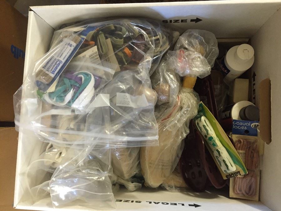 Shoe Polishing Shine Laces Lot [Photo 1]