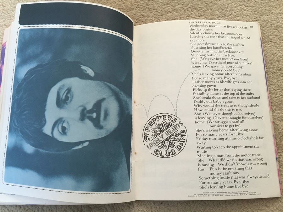 Sgt. Pepper's Lonely Hearts Club Band Music Song Book The Beatles [Photo 13]