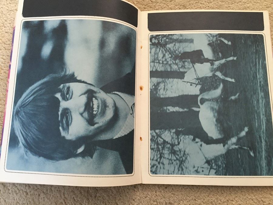 Sgt. Pepper's Lonely Hearts Club Band Music Song Book The Beatles [Photo 10]