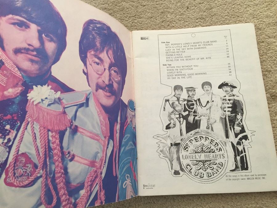 Sgt. Pepper's Lonely Hearts Club Band Music Song Book The Beatles [Photo 2]