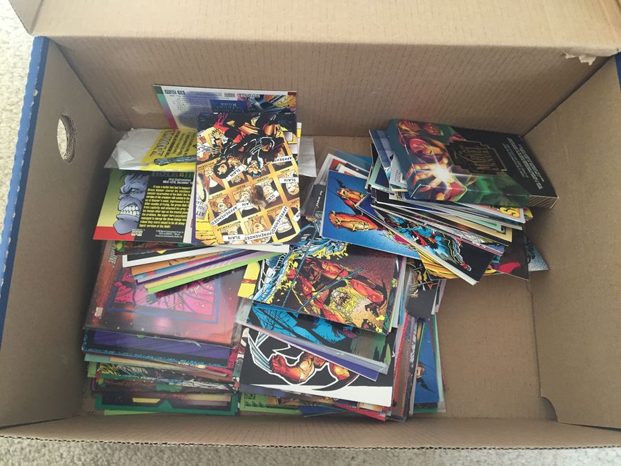 HUGE Lot Of Collectible Super Hero Marvel DC Comics Trading Cards [Photo 4]