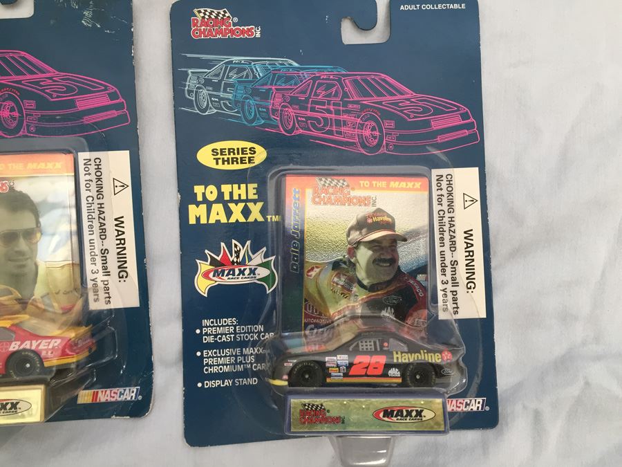 Die Cast Car Lot [Photo 3]