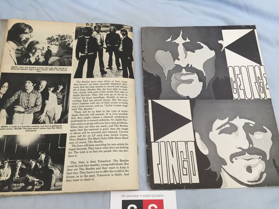 The Official Beatles Yellow Submarine Magazine [Photo 21]