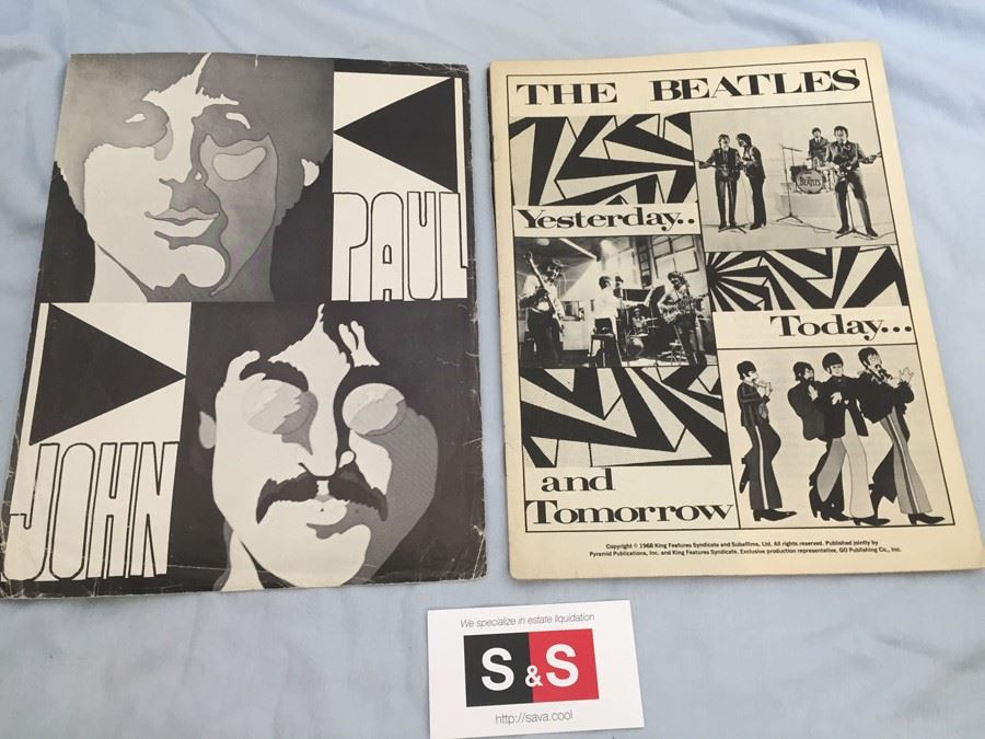 The Official Beatles Yellow Submarine Magazine [Photo 3]