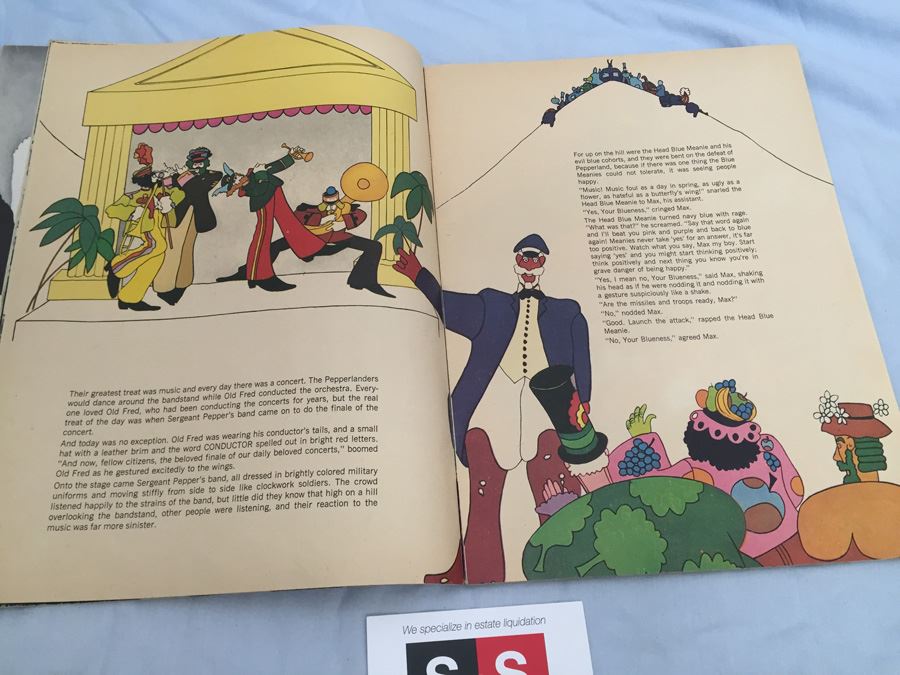 The Official Beatles Yellow Submarine Magazine [Photo 10]