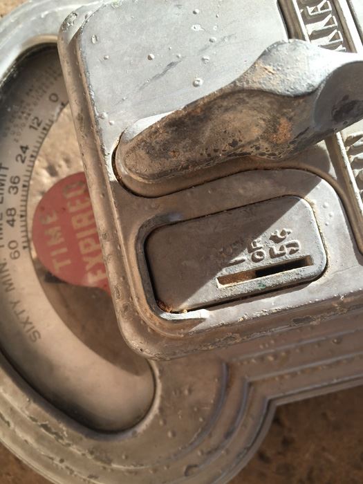 Vintage Metal Coin-Op Parking Meter [Photo 12]