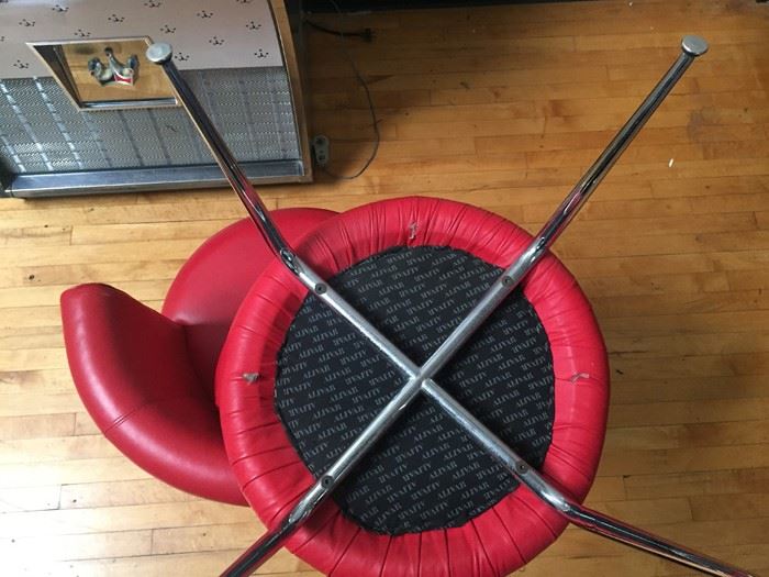 Pair Of Red Leather And Chrome Retro Alivar Chairs [Photo 5]