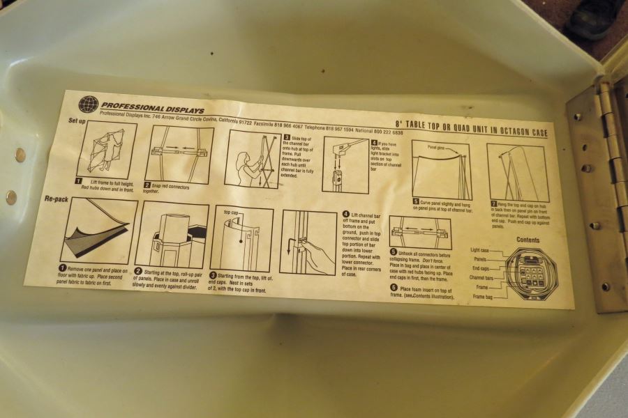 5' x  6' Collapsible Convention Display Wall With Rolling Carrying Case [Photo 4]