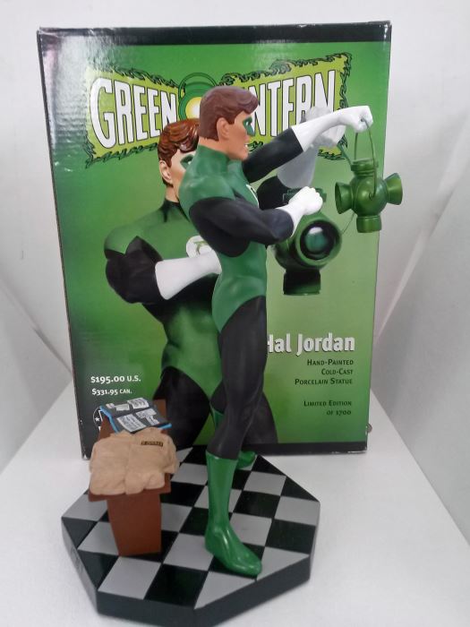 DC Direct Green Lantern Statue By William Paquet LIMITED EDITION