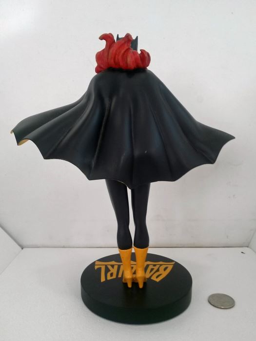 DC Cover Girls Batgirl Statue LIMITED EDITION [Photo 3]