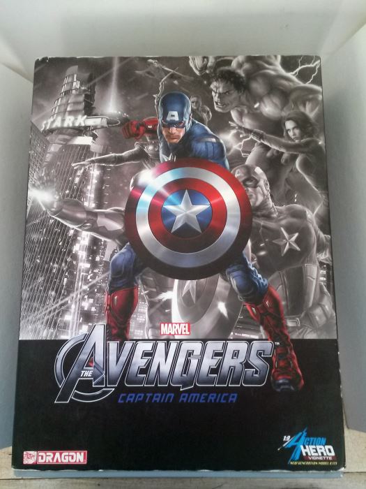 Captain America Action Hero Statue [Photo 1]