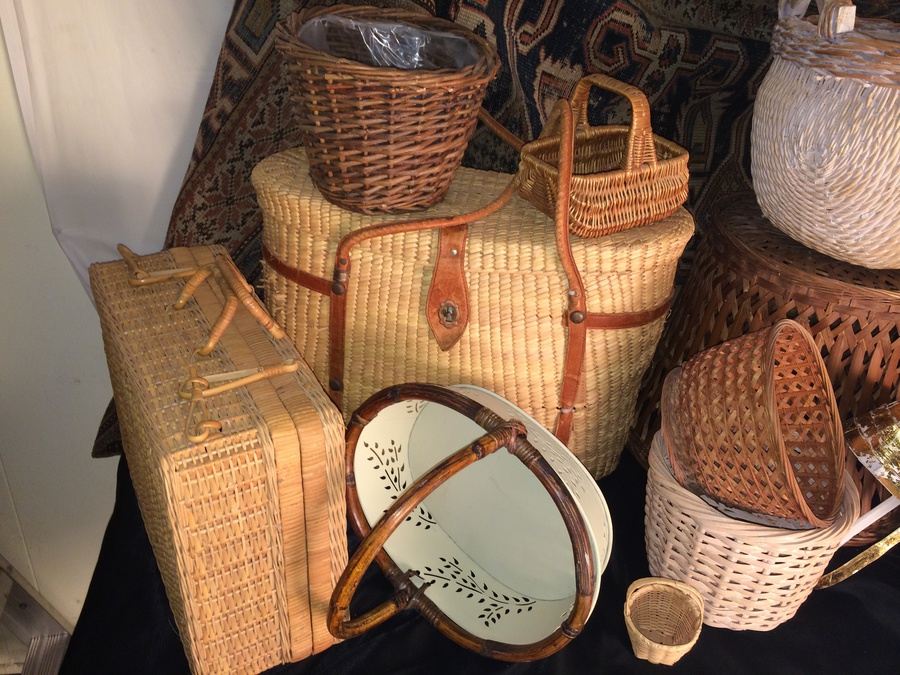 Basket Lot [Photo 3]