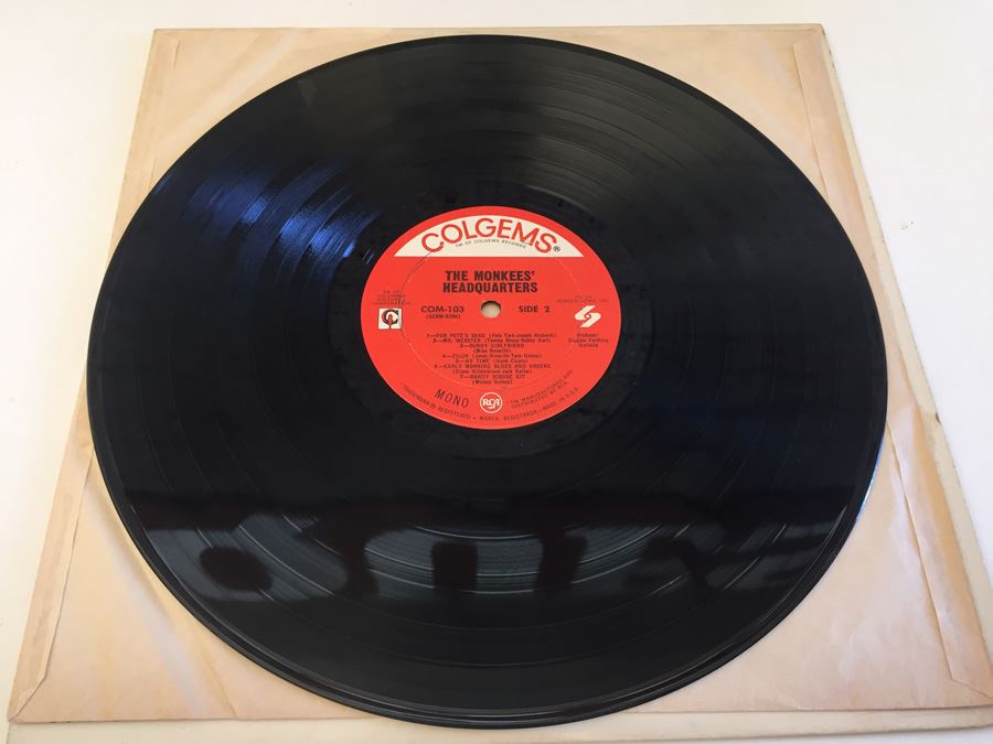 (4) The MONKEES Vinyl Records [Photo 24]