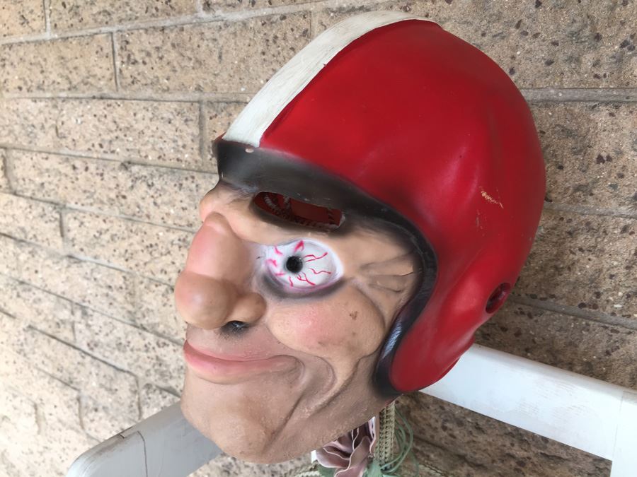 Vintage 1980 Don Post Football Player Mask [Photo 1]