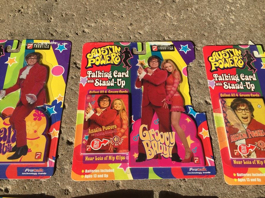 Austin Powers Collectible Lot [Photo 4]