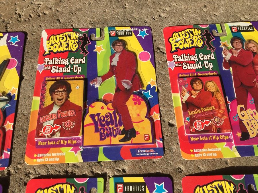 Austin Powers Collectible Lot [Photo 3]