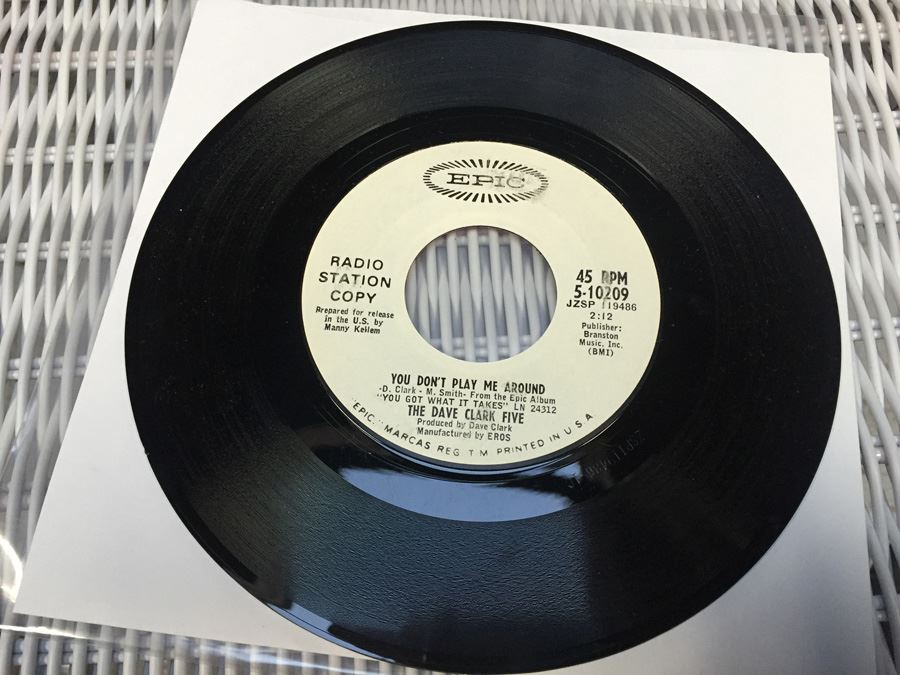 The Dave Clark Five ‎- A Little Bit Now - Epic ‎- 5-10209 - PROMO Radio Station Copy [Photo 2]