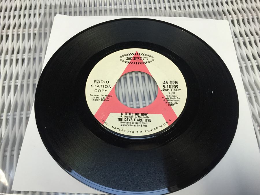 The Dave Clark Five ‎- A Little Bit Now - Epic ‎- 5-10209 - PROMO Radio Station Copy [Photo 6]
