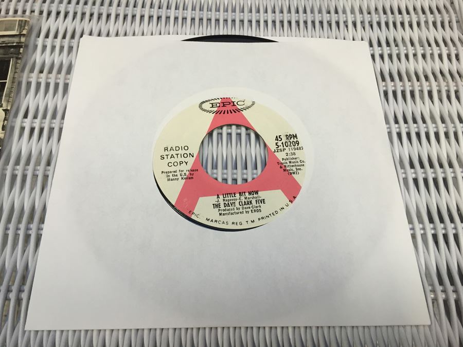 The Dave Clark Five ‎- A Little Bit Now - Epic ‎- 5-10209 - PROMO Radio Station Copy [Photo 6]